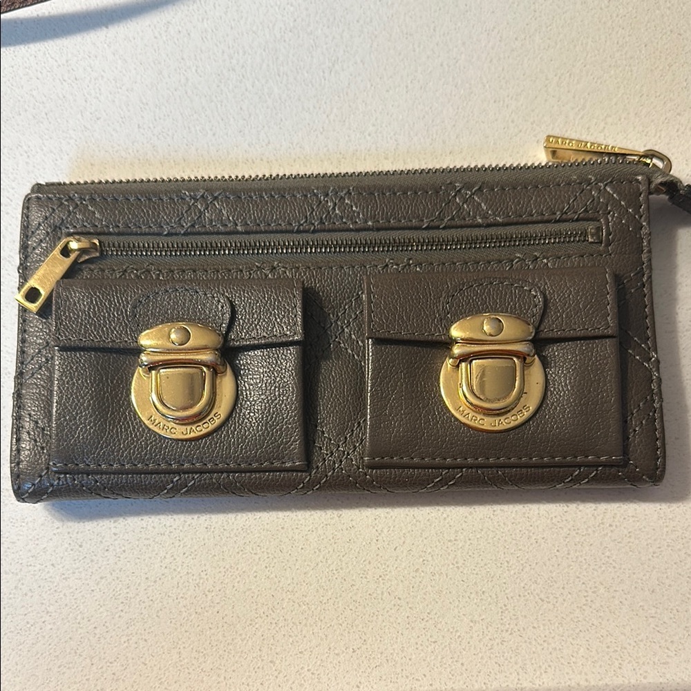 Marc Jacobs Gray Leather Wallet